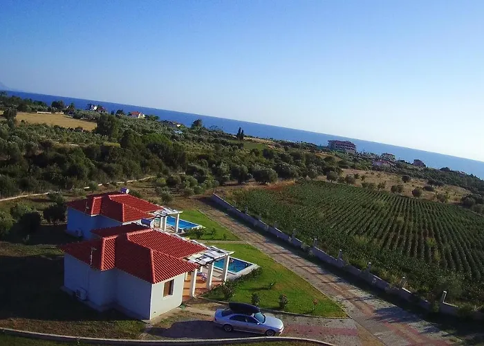 Луксозна вила Catherine Марониа